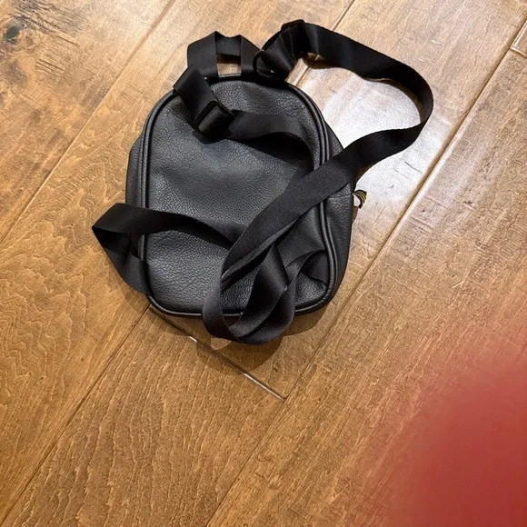 Adidas Black and Gold Men's Backpack - Picture 2 of 3